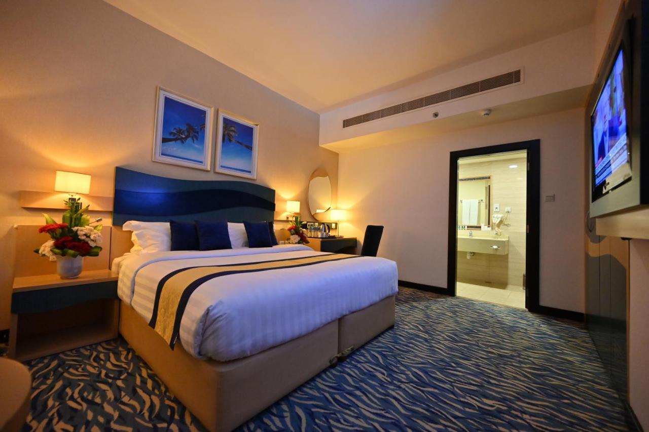 Отель Harbour 4*