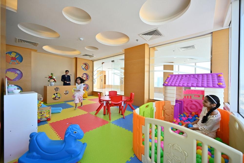 Harbour 4* Манама
