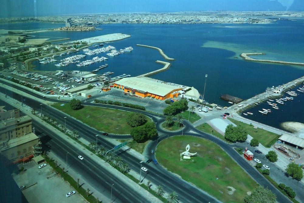 Отель Harbour Манама